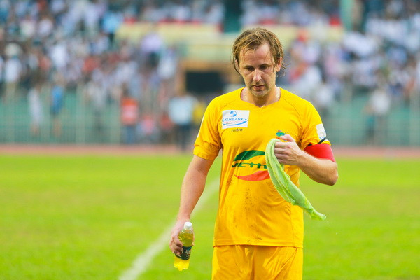 Hợp đồng tân binh ký ngay, Thanh Hóa chẳng ngại "hàng hớ" ảnh 2