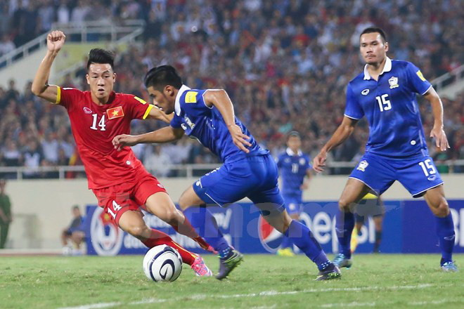 Tuyển Việt Nam luôn lép vé so với Thái Lan ở AFF Cup. (Ảnh: Minh Chiến/Vietnam+) Tuyển Việt Nam phải tránh Thái Lan ở bán kết bằng mọi giá ảnh 1