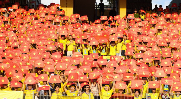 Hòa Sông Lam, Hà Nội T&T chỉ còn hơn Bình Dương đúng 1 điểm ảnh 2