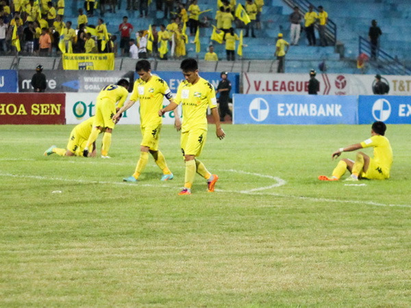 Hòa Sông Lam, Hà Nội T&T chỉ còn hơn Bình Dương đúng 1 điểm ảnh 1