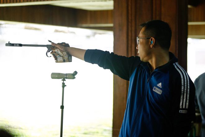 Hoàng Xuân Vinh giành Huy chương Vàng đầu tiên ở Cúp quốc gia ảnh 1