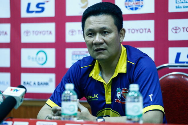 HLV Quốc Tuấn: Trọng tài "phá nát" trận đấu của Hoàng Anh Gia Lai ảnh 1