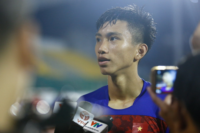 Thành Lương giúp sao trẻ nhất tuyển Việt Nam vượt qua áp lực ảnh 1