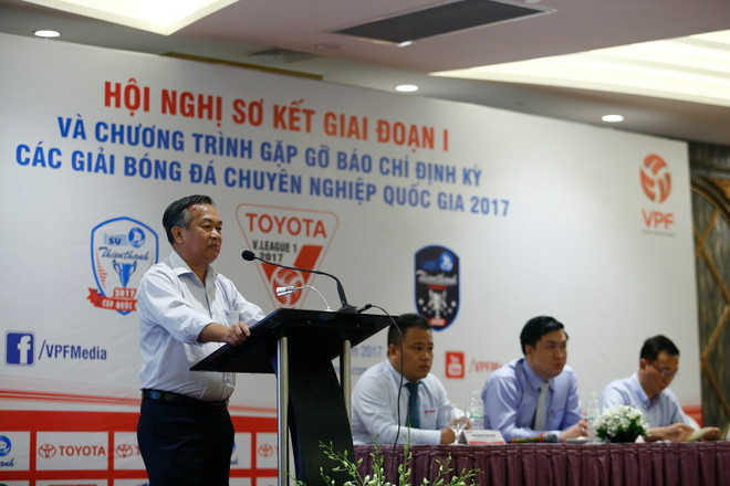 Phó Tổng cục trưởng Phạm Tuấn Hải bức xúc với những tiêu cực trong bóng đá. (Ảnh: Minh Chiến/Vietnam+) Tổng cục TDTT: Theo thông lệ FIFA nhưng phải phù hợp luật Việt Nam ảnh 1