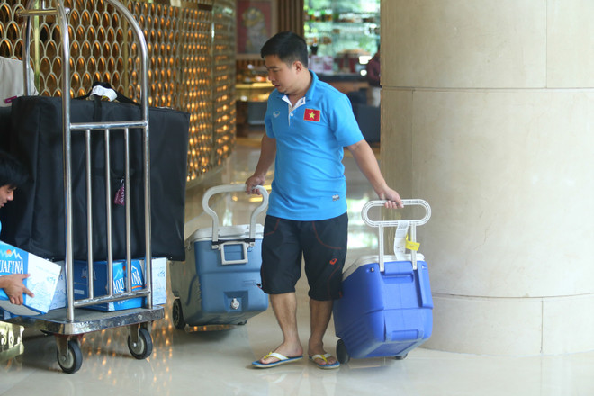 Quên chứng minh thư, Văn Quyết suýt không kịp hội quân tuyển Việt Nam ảnh 8