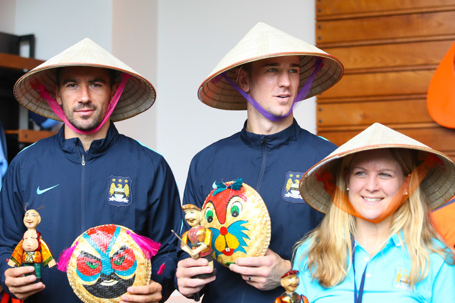 Đội trưởng Man City “đối mặt” đội trưởng U23 Việt Nam ảnh 5