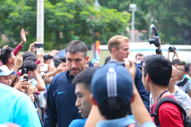 Đội trưởng Man City “đối mặt” đội trưởng U23 Việt Nam ảnh 2