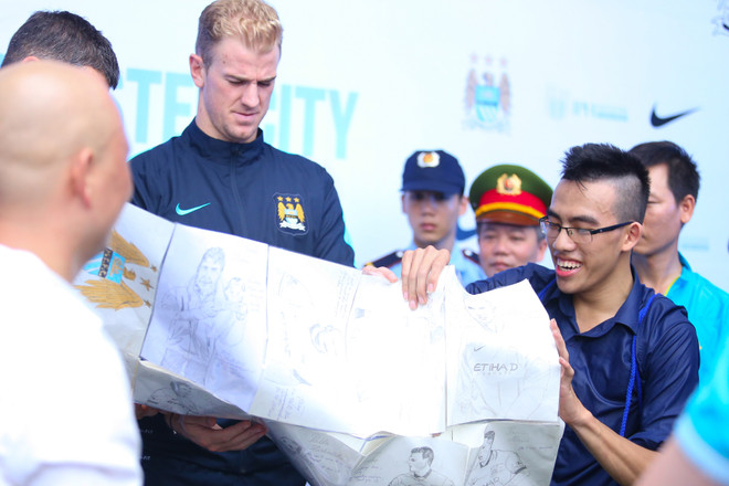 Đội trưởng Man City “đối mặt” đội trưởng U23 Việt Nam ảnh 9