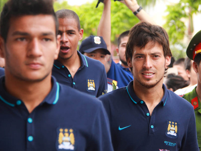 Hai nhà vô địch World Cup có chuyến thăm "toát mồ hôi" ở làng trẻ SOS ảnh 4