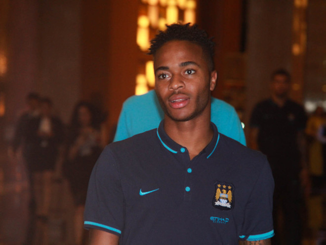 Bầu Hiển tổ chức sinh nhật cho sao Man City ở cửa khách sạn ảnh 6