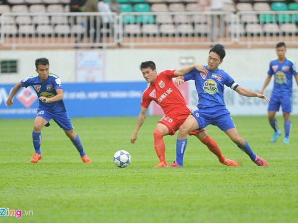 Công Vinh lập công, Hoàng Anh Gia Lai vẫn thắng ngược Bình Dương ảnh 1