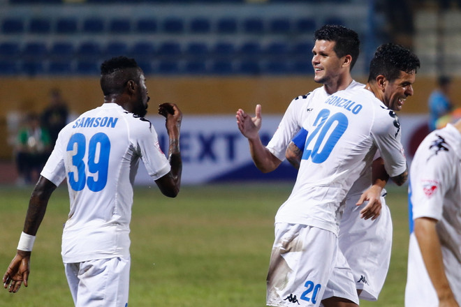 Điểm nhấn V-League: Truyền trực tiếp từ quán trà đá, tân binh tỏa sáng ảnh 3