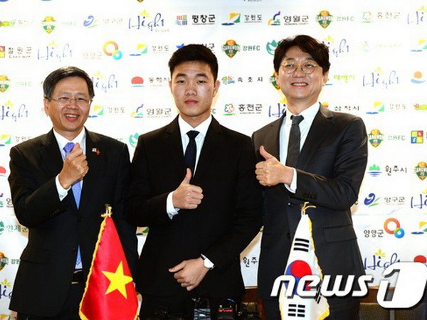 Xuân Trường: Tôi không bằng Công Vinh và kém xa các bạn Hàn Quốc ảnh 1