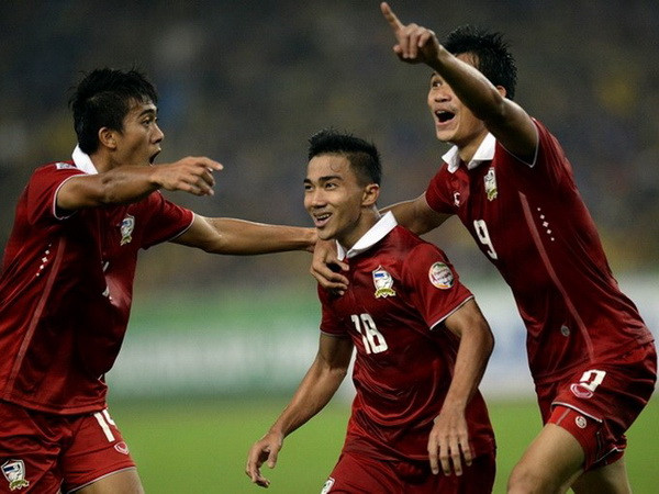 [Video] Thái Lan lên ngôi trong đêm chung kết đầy siêu phẩm ảnh 1