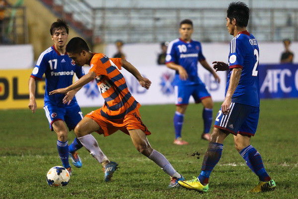 Văn Quyến rời sân sớm, Vissai Ninh Bình vẫn chắc ngôi đầu ảnh 2