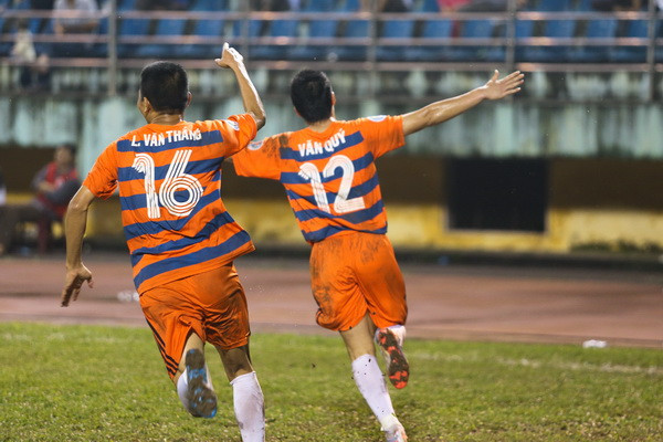 Văn Quyến rời sân sớm, Vissai Ninh Bình vẫn chắc ngôi đầu ảnh 3