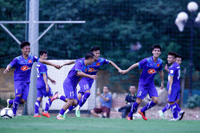 Tuyển Việt Nam tập bài lạ, Tuấn Anh mệt nhoài ngày trở về ảnh 4