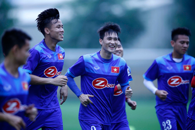 Tuyển Việt Nam tập bài lạ, Tuấn Anh mệt nhoài ngày trở về ảnh 7