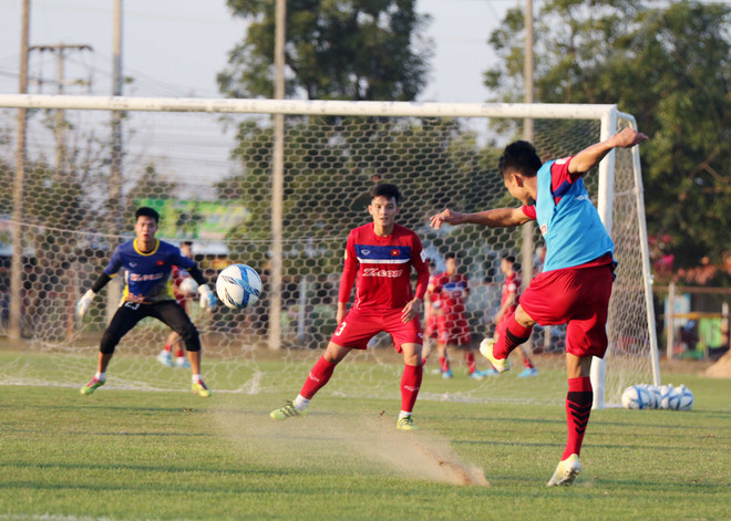 Thầy Park đãi tiệc pizza mừng U23 Việt Nam đánh bại Myanmar ảnh 7