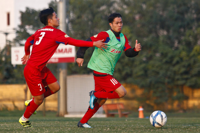 Duy Mạnh chấn thương, Công Phượng lãng tử với mái tóc dài ảnh 6