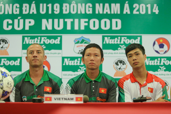 Thầy ‘Giôm’ mơ ngôi vô địch, Công Phượng chỉ muốn vượt qua vòng bảng ảnh 1