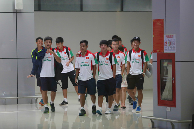 HLV Graechen: Tôi hy vọng U19 Việt Nam sẽ không sợ hãi ảnh 2