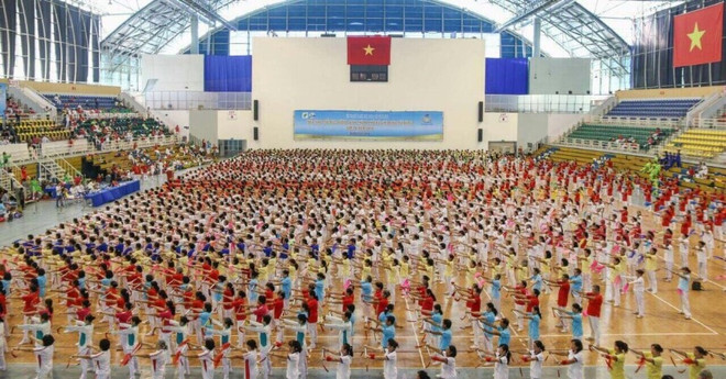 Vinamilk Sure Prevent đồng hành chăm sóc sức khỏe 2600 người cao tuổi ảnh 1