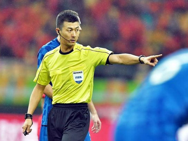 Vì sao trọng tài Trung Quốc được bắt trận chung kết của U23 Việt Nam? ảnh 1