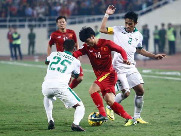 Công Phượng hứa sẽ tiếp thu lời khuyên của thầy Hữu Thắng ảnh 1