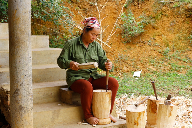Mai một nghề làm vật dụng đồ xôi truyền thống của người Mường ảnh 2