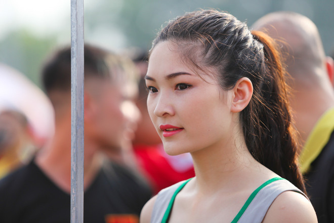 [Photo] Quốc Vượng tái xuất, Tuấn Hưng bại trận sân ‘phủi’ ảnh 6