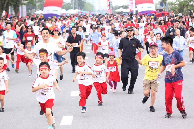 Giải chạy từ thiện Edurun 2015 thu hút hơn 7.000 người tham gia ảnh 4