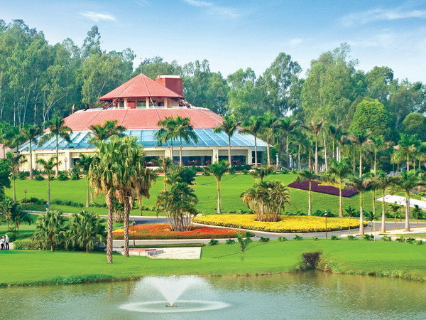 Giải golf đấu trên ba sân có tổng giải thưởng 6,5 tỷ đồng ảnh 1