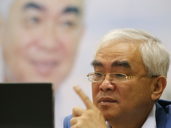 Tiền vệ Manchester City muốn mở học viện bóng đá ở Việt Nam ảnh 1