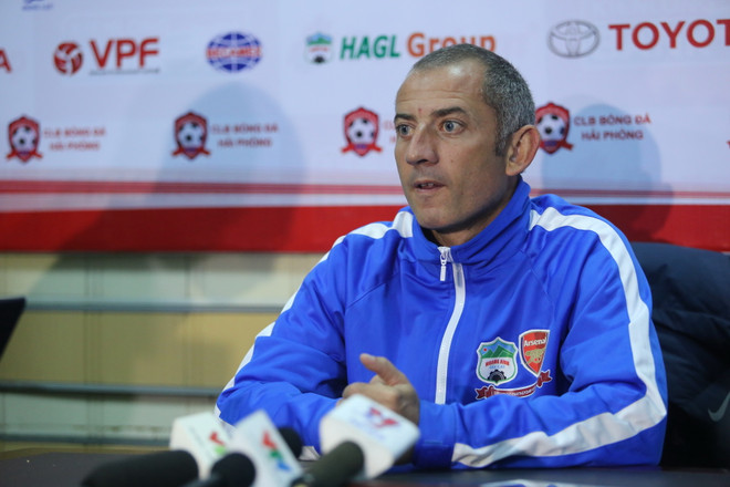 Công Phượng đá không tốt thì ngồi dự bị, đừng hỏi về cậu ấy nữa” ảnh 1