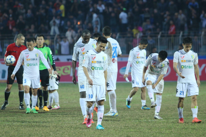 Thua ngược Thanh Hóa, á quân V-League đối diện khủng hoảng ảnh 1