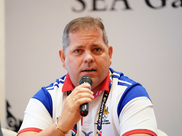 Nhà cầm quân tuyển Campuchia tuyên bố "sốc" trước thềm SEA Games ảnh 1