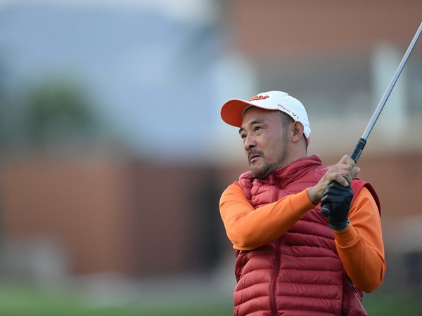 HLV trưởng tuyển Việt Nam tại SEA Games về nhì ở giải golf AMD ảnh 1