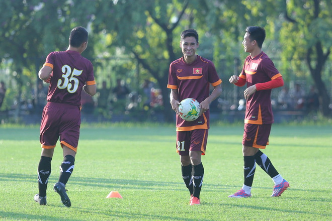 Việt Nam và Lào đồng loạt cấm sân, ông Miura “giấu bài” triệt để ảnh 1