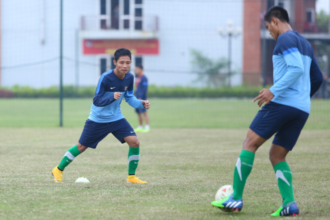 [Photo] Indonesia tập bóng bổng để “bắt nạt” Việt Nam ảnh 3