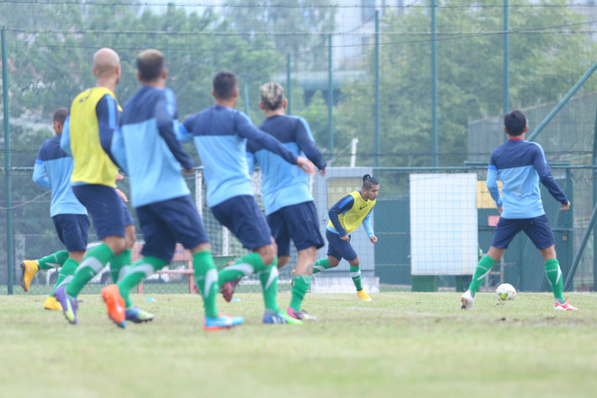 [Photo] Indonesia tập bóng bổng để “bắt nạt” Việt Nam ảnh 9