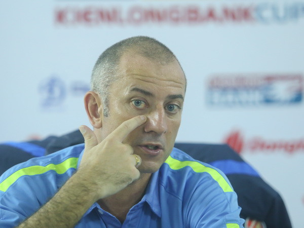 HLV Graechen: Thẻ đỏ cho Hoàng Anh Gia Lai là xứng đáng ảnh 1