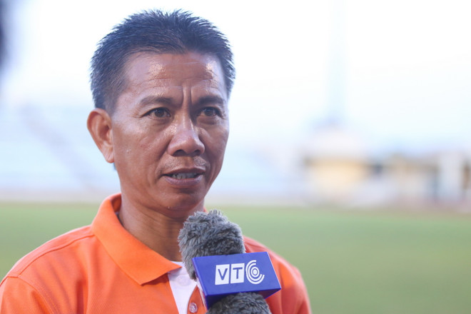 HLV Hoàng Anh Tuấn "cổ vũ" U19 Việt Nam mắc sai lầm nhiều hơn ảnh 1