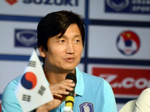 HLV U22 Hàn Quốc tiết lộ lý do Xuân Trường không thành công ở K-League ảnh 1
