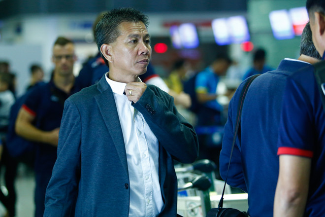 Diện bảnh bao, thày trò Hoàng Anh Tuấn lên đường sang Đức tập huấn ảnh 5