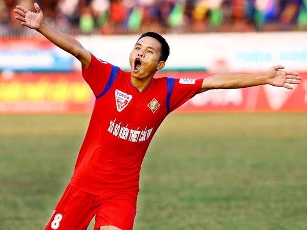 Văn Thắng đứng trước cơ hội truất ngôi Vua phá lưới của cầu thủ ngoại ảnh 1
