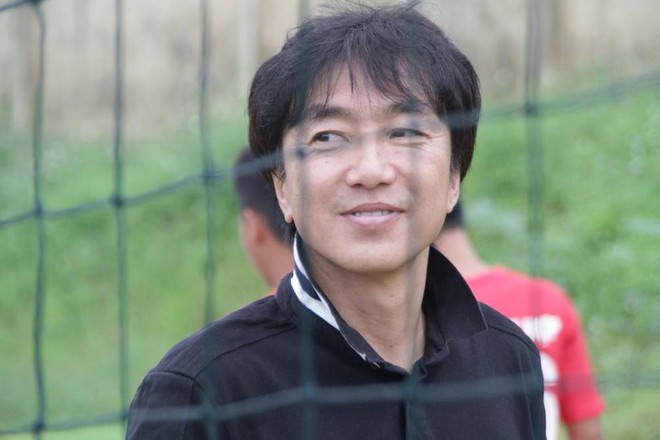 HLV Miura chứng kiến U19 Việt Nam thảm bại vì... sân trơn? ảnh 2