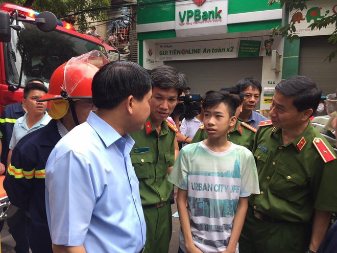 Chủ tịch UBND Hà Nội trực tiếp chỉ đạo vụ sập nhà Cửa Bắc ảnh 1