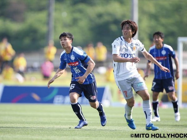 [Video] Mito Hollyhock đại thắng sau khi Công Phượng rời sân ảnh 1