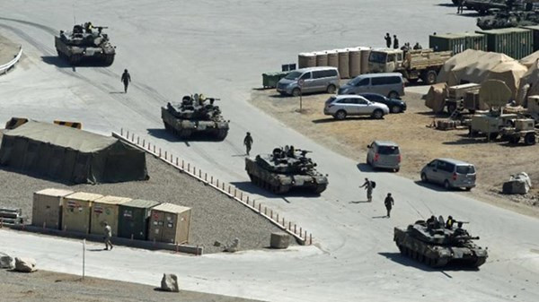 Lính thủy đánh bộ Mỹ-Hàn Quốc diễn tập đổ bộ quy mô lớn ảnh 1